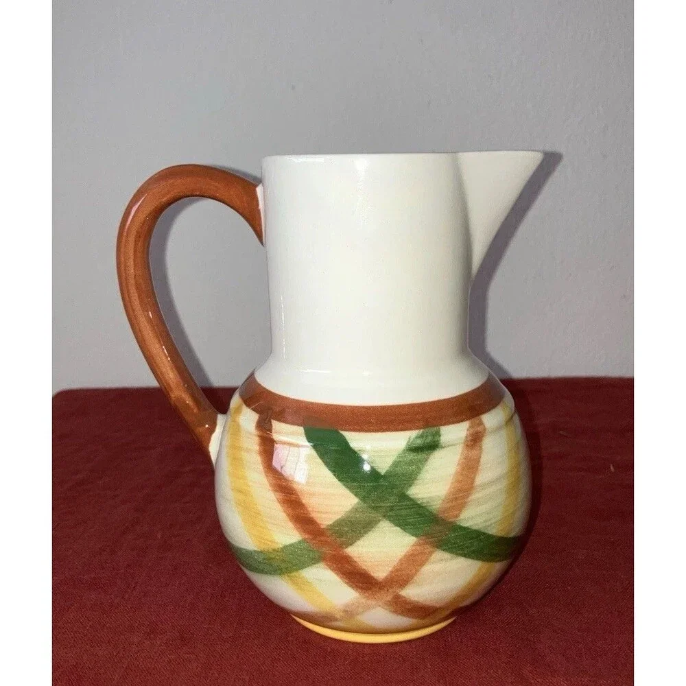 Vintage ‘40s/‘50s Vernon Kilns Vernonware Homespun Pitcher/Jug 32 oz. 7